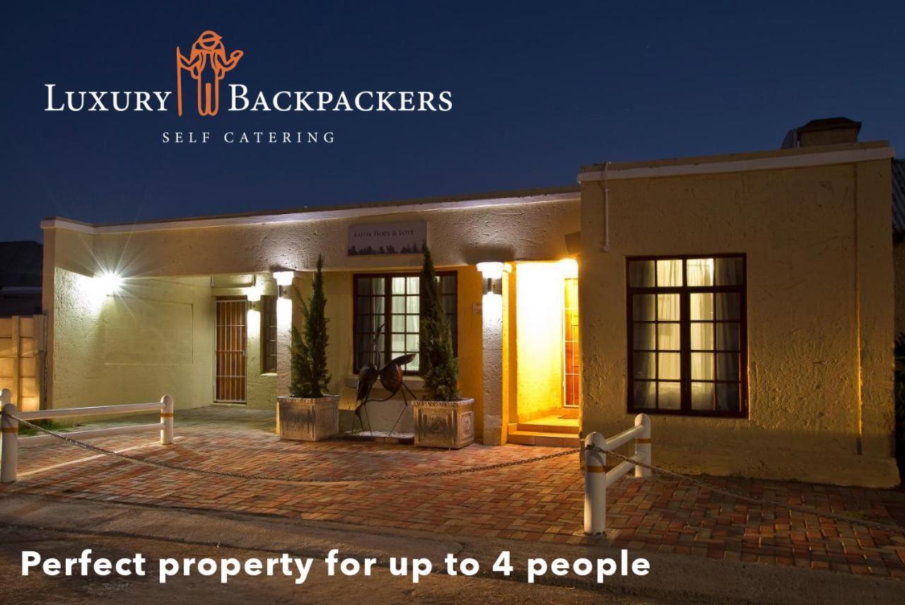 Luxury Backpackers Albergue *